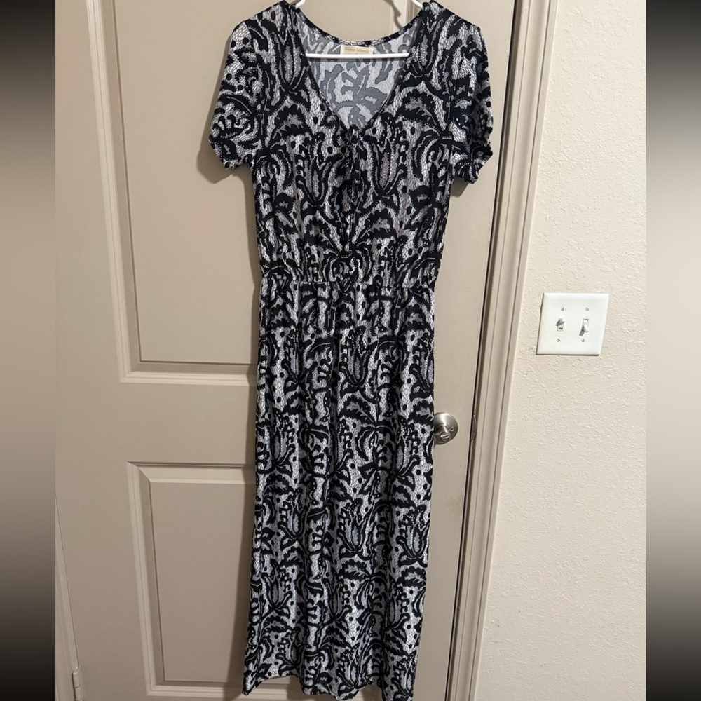 Women’s Black and White Patterned Maxi Dress Size S